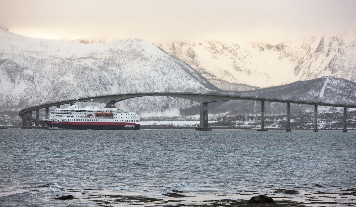 Croisière Hurtigruten dans les paysages des Lofoten
