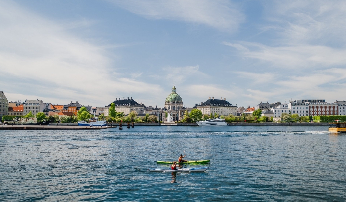 Kayak dans le port de Copenhague