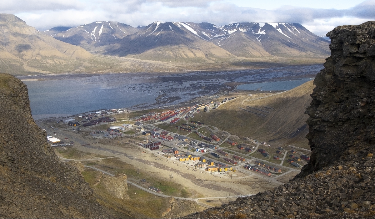 Panoramique sur Longyearbyen depuis Plattåfjellet